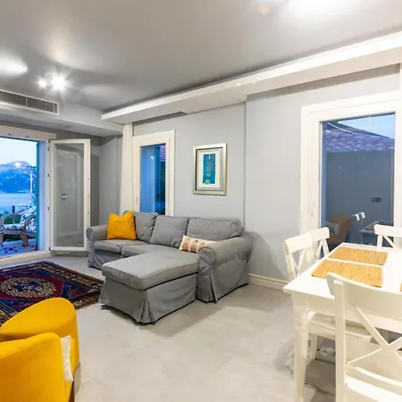 Familia 2 Selimiye Daily Weekly Μαρμαρίς