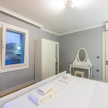 Familia 2 Selimiye Daily Weekly Βίλα