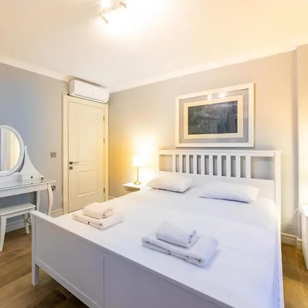 Familia 2 Selimiye Daily Weekly Βίλα