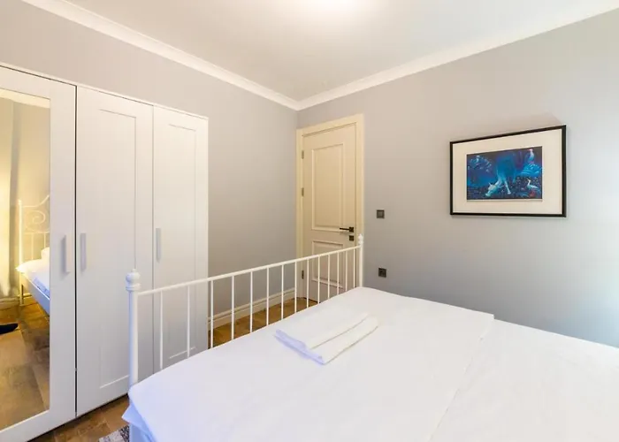 Familia 2 Selimiye Daily Weekly