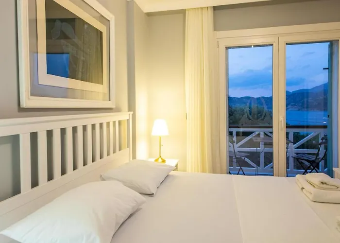 Familia 2 Selimiye Daily Weekly ヴィラ